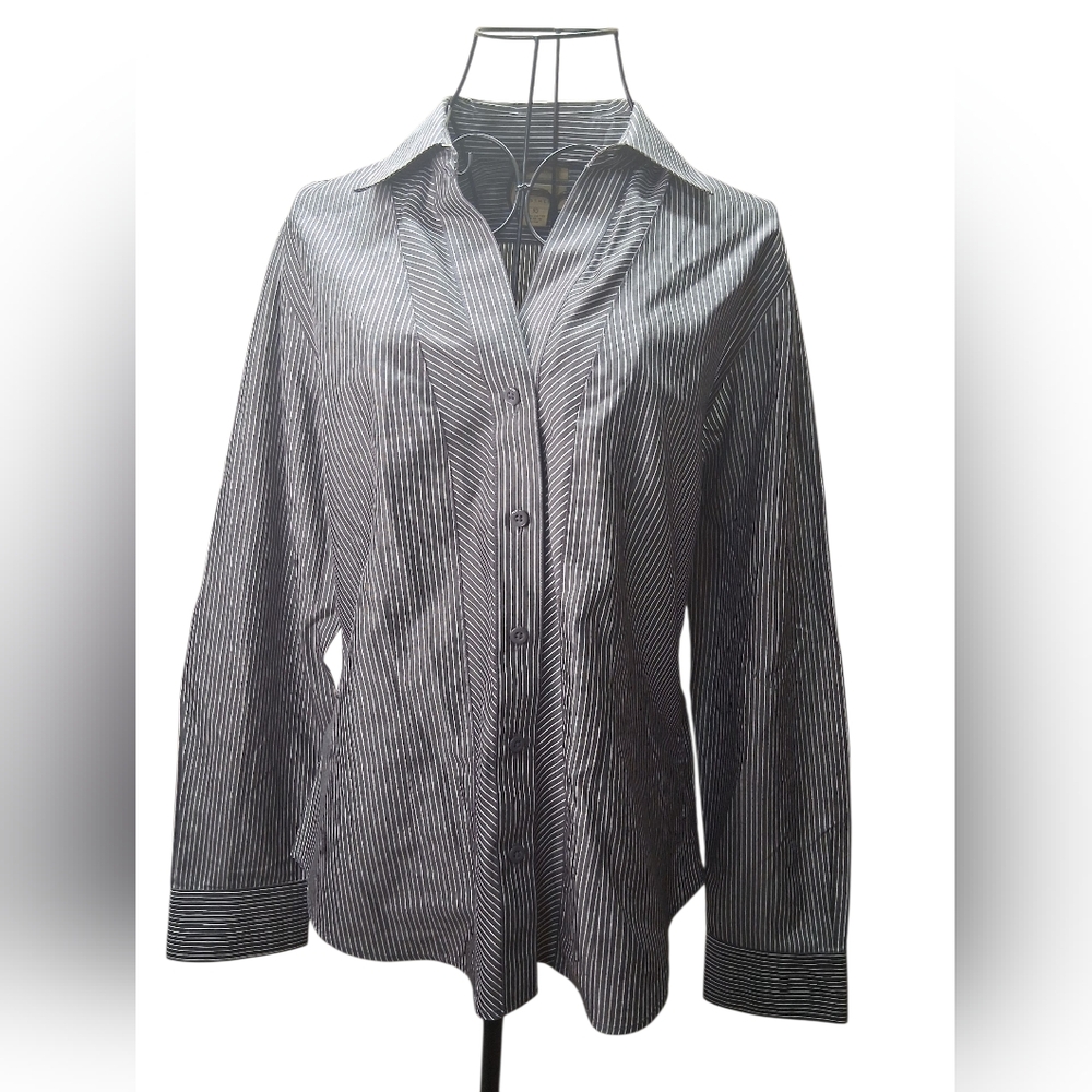 NWOT Gold Label Striped Non-Iron Shirt